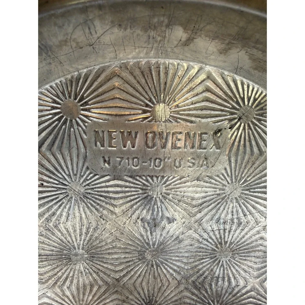 Vintage New Ovenex Starburst Baking Pan Scalloped Edge Tin N 710-10 USA 10 Inch